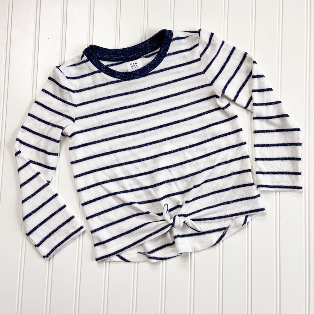 •GAP Kids• tie hem sweater